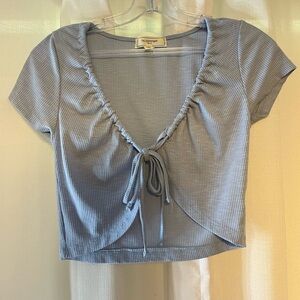 Blue cropped tie shirt woman’s medium